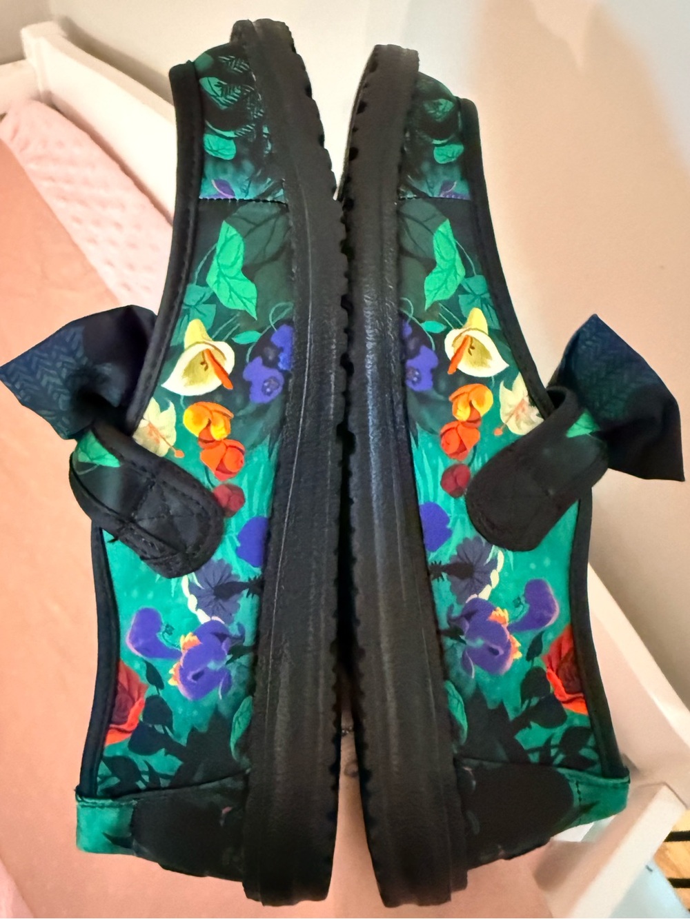 Hey Dude Wendy Jane Wonderland Flowers Alice in Wonderland Mary Jane size 10 NWT - Picture 11 of 12